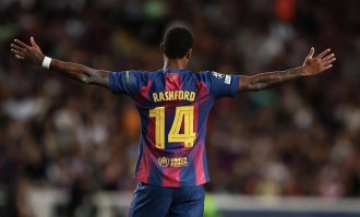 马库斯·拉什福德在巴塞罗那重生，却遭布莱恩·罗布森炮轰