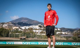 曼联再度刮彩票！曝计划签马奎尔接班人，争抢1500万法甲新姆贝莫