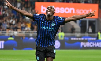 （体育）足球——意甲：国际米兰胜都灵