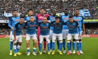 意甲强弱对决！那不勒斯主场止颓稳欧冠，佛罗伦萨残阵保级能否破咒？